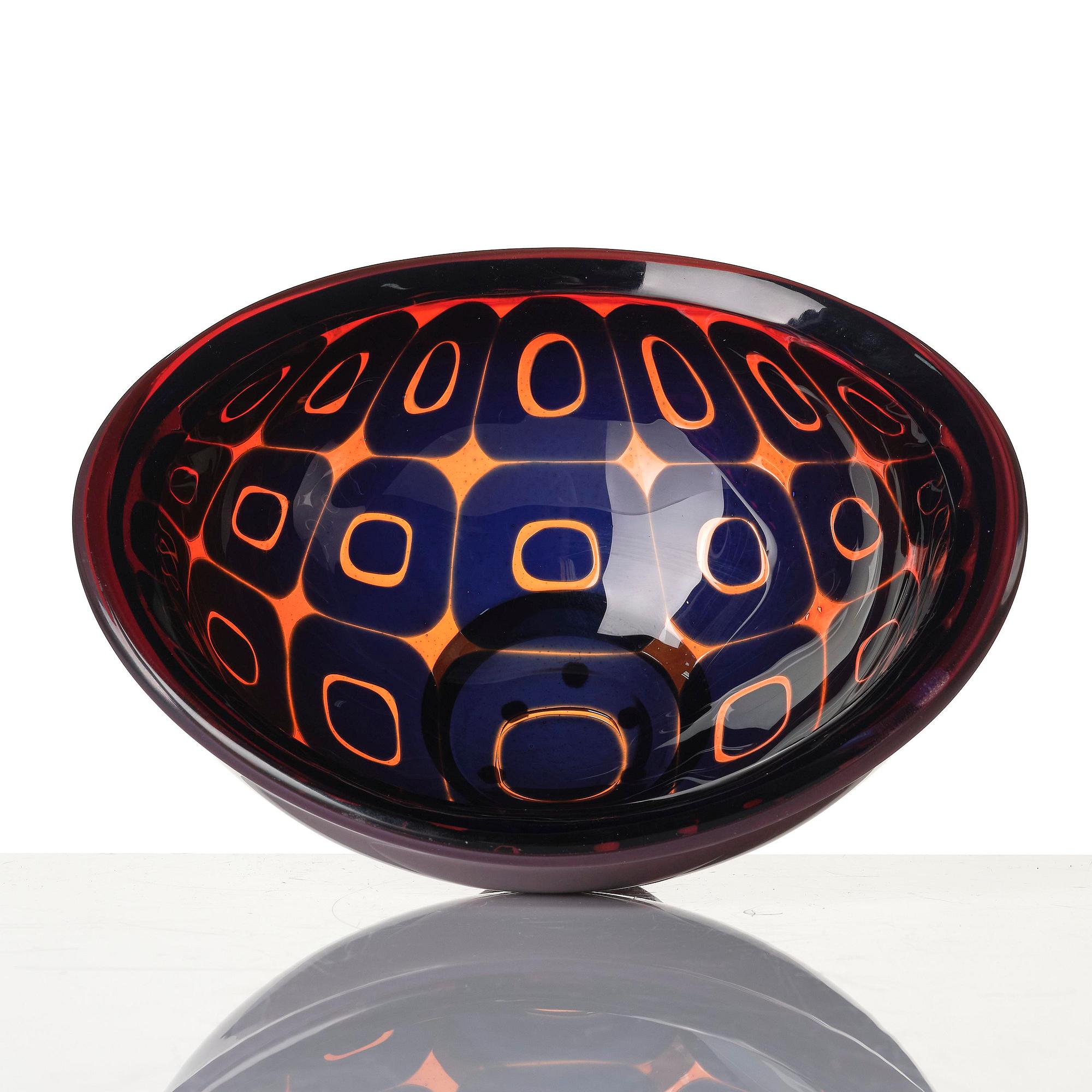 Sven Palmqvist, a "double" ravenna glass bowl, Orrefors 1953, no 530.