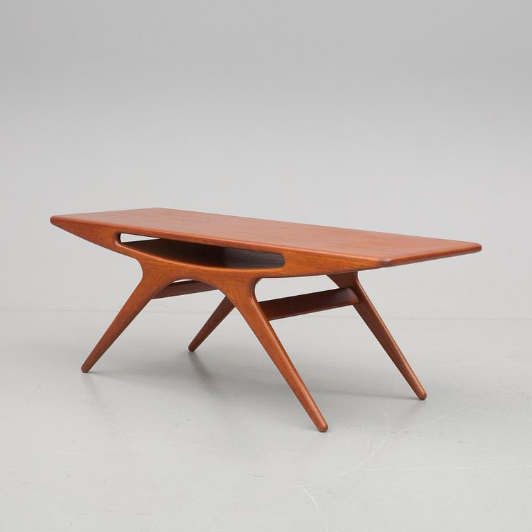 SOFFBORD, Johannes Andersen, för CFC Silkeborg, Danmark. 1950-tal.