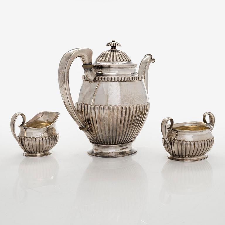 A three-piece silver coffee set in silver, Helsinki 1930 and 1938.