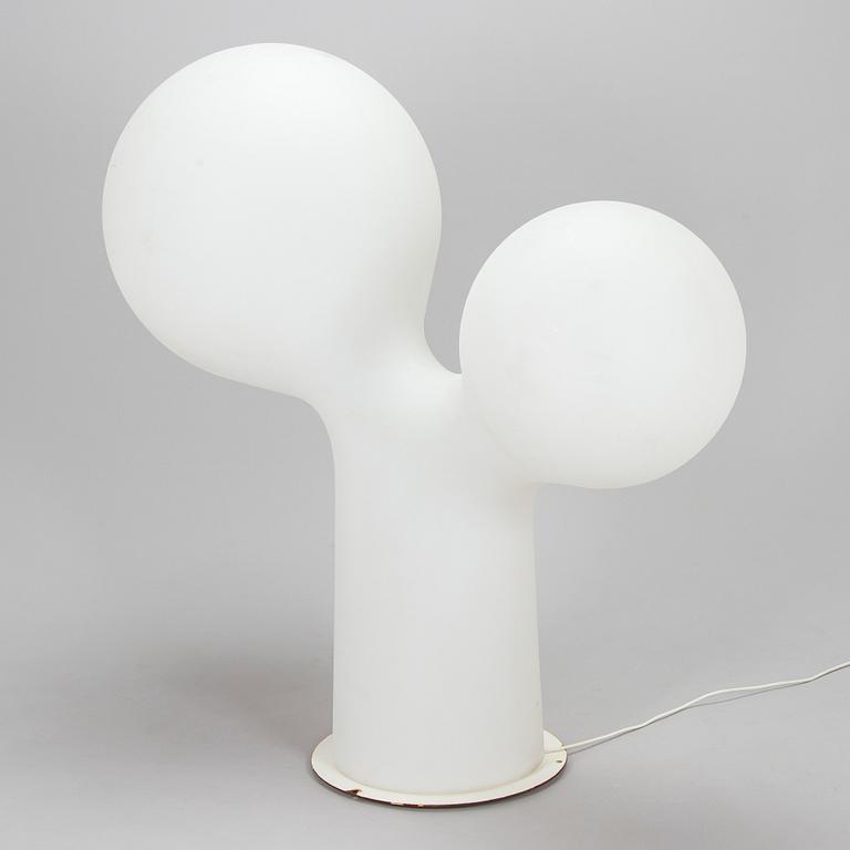 Eero Aarnio, lattiavalaisin, "Tupla kupla", ulkokäyttöön, Melaja Oy.