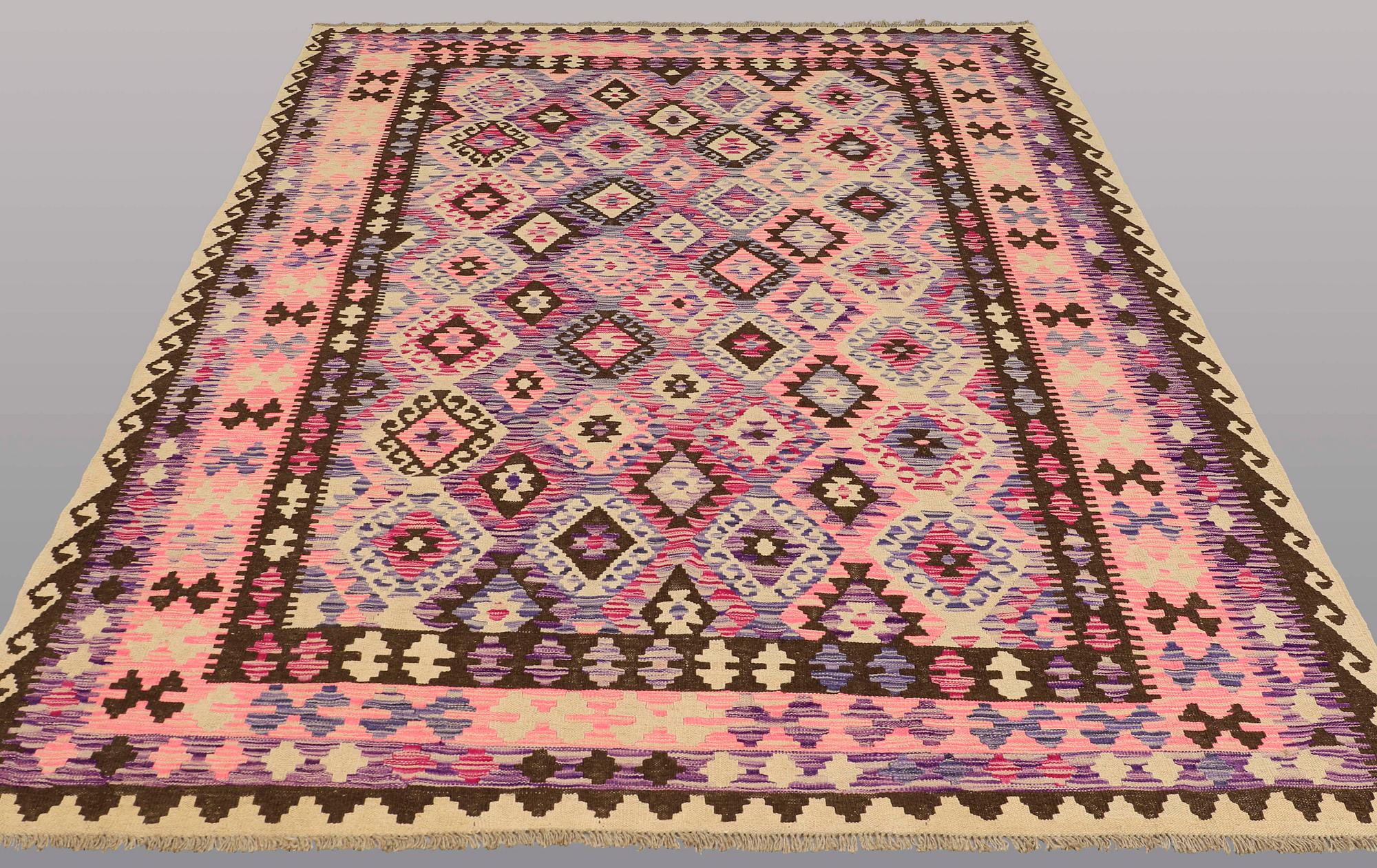 A carpet, Kilim, ca 290 x 204 cm.