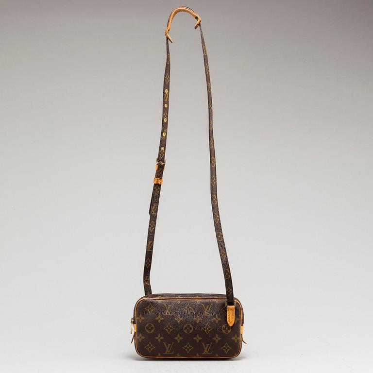 LOUIS VUITTON, 'Marly Bandouliere'.