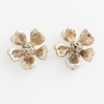 Peter von Post. Jewelry set with earrings, pendant, and ring, silver.