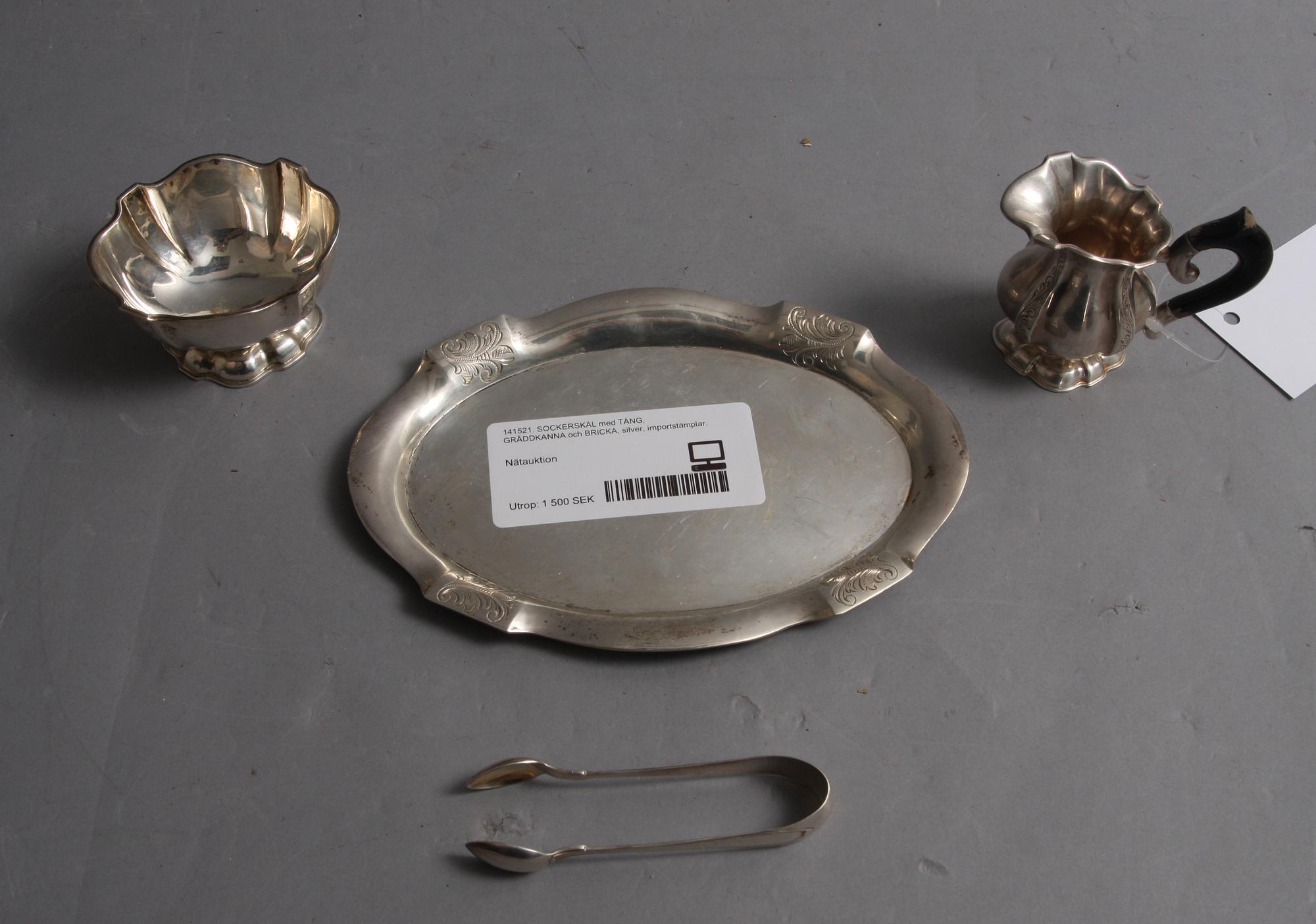 SOCKERSKÅL med TÅNG, GRÄDDKANNA och BRICKA, silver, importstämplar.