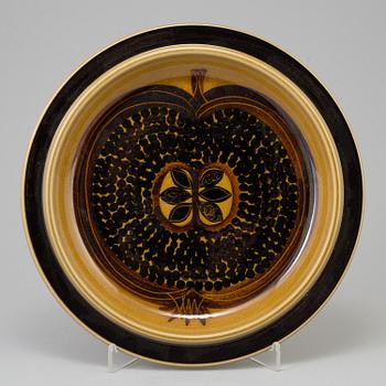 GUNVOR OLIN-GRÖNQVIST, a stoneware dish from Arabia, Finland.