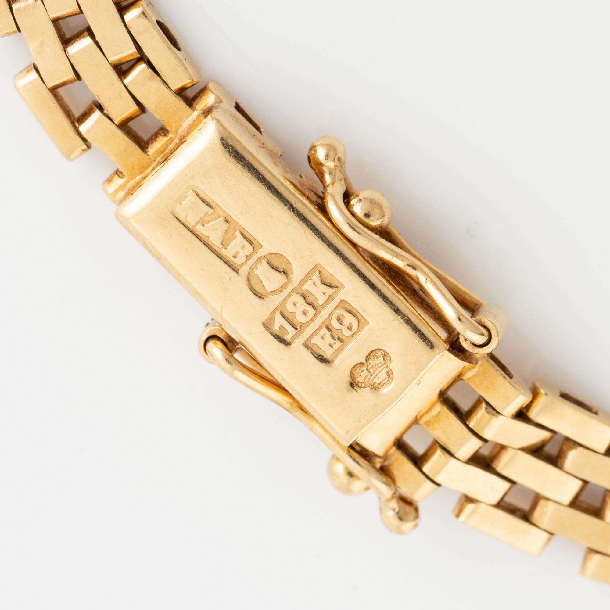 18K gold bracelet.