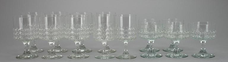 GLASSERVIS, 14 st, glas, "Grappo", Nanny Still, Riihimäen lasi, 1900-talets senare hälft.