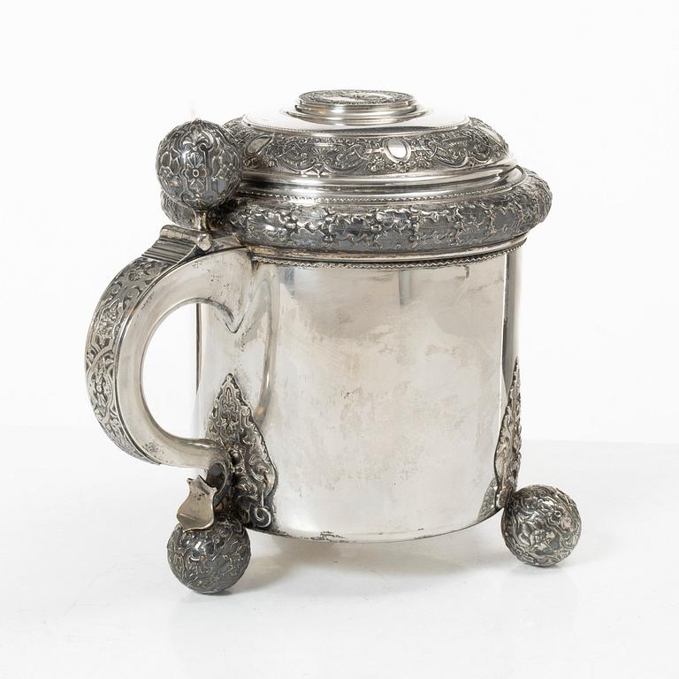 A Swedish silver tankard, mark of Gustaf Löfgren, Stockholm 1901. Baroque style.