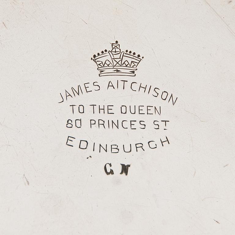 Lusikkapari, Lontoo 1787-91, purkki, Lontoo 1891 ja vati, Chester 1906, sterlinghopeaa, Englanti.