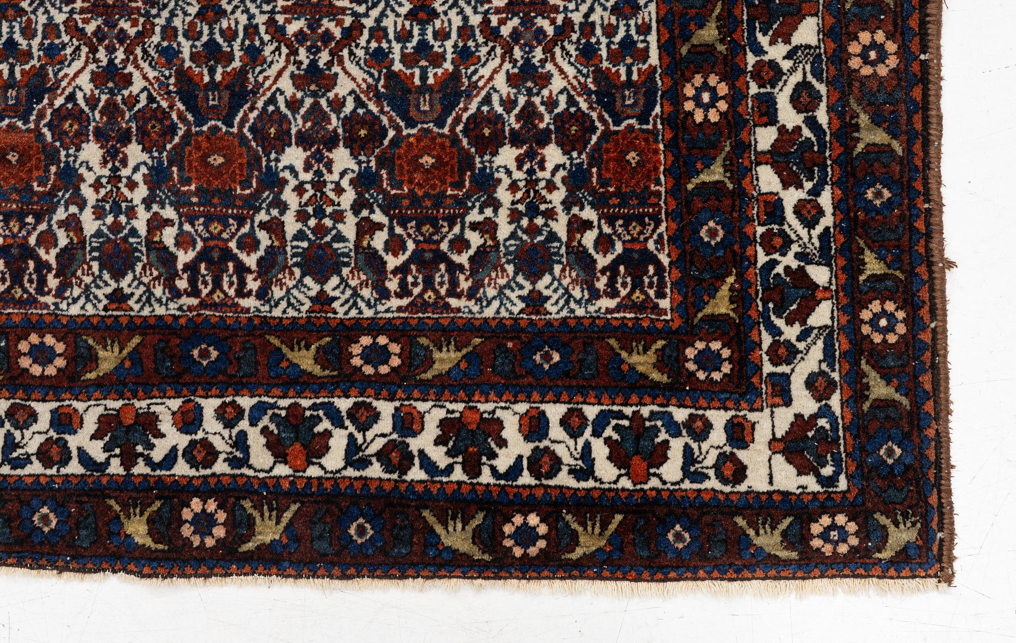 An antique/semi-antique Abadeh rug, Western Iran, c. 202 x 150 cm.