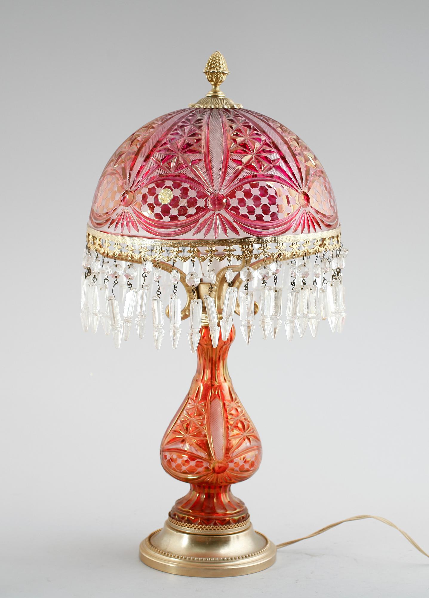 BORDSLAMPA, mässing och glas, 1900-talets andra hälft.