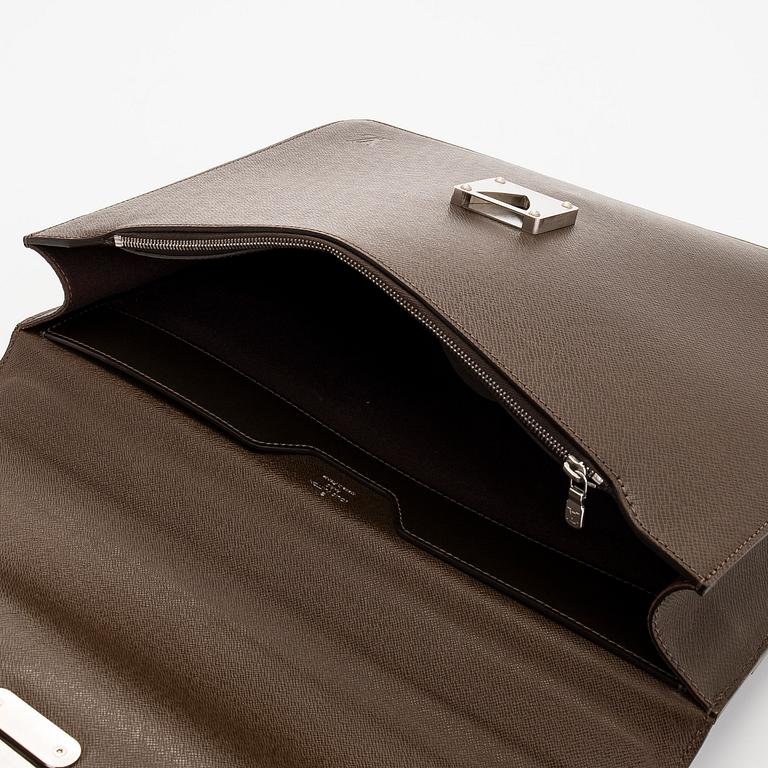 Louis Vuitton, a Taiga leather 'Neo Robusto' briefcase.