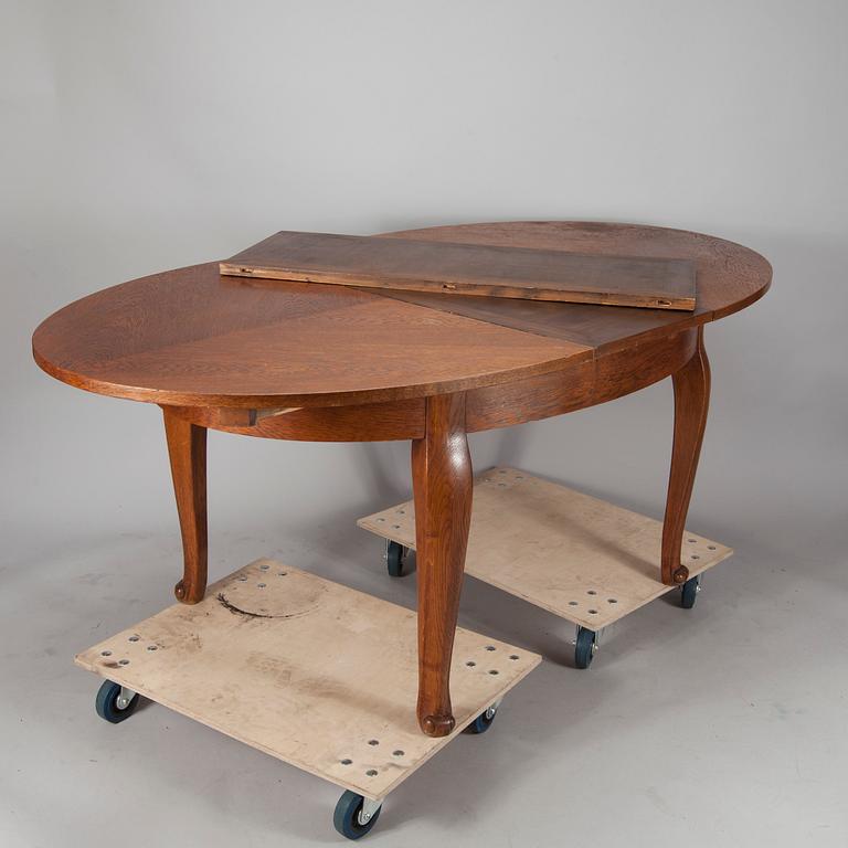 MATBORD samt STOLAR 8 st, 1930/1940-tal.