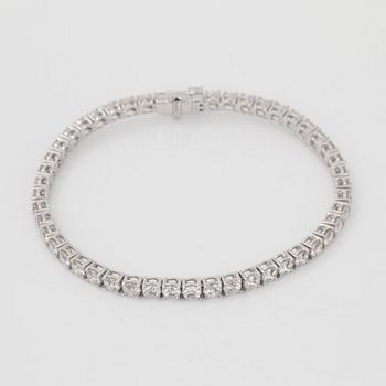 A diamond bracelet, 8.02 cts according to engraving.
