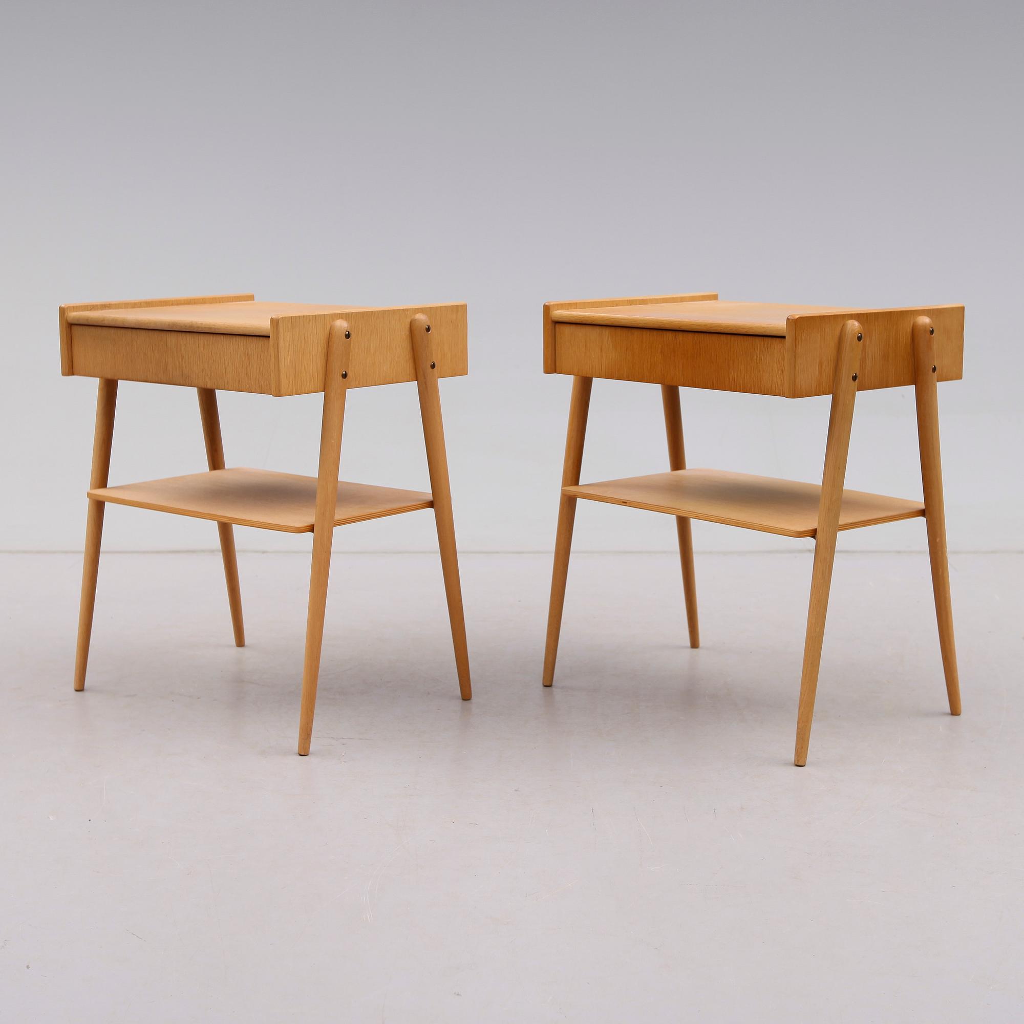 SÄNGBORD, 1 par, Carlström & Co, 1900-talets andra hälft.