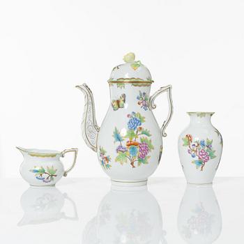 A 68-piece 'Queen Victoria' dinner service, Herend, Hungary.
