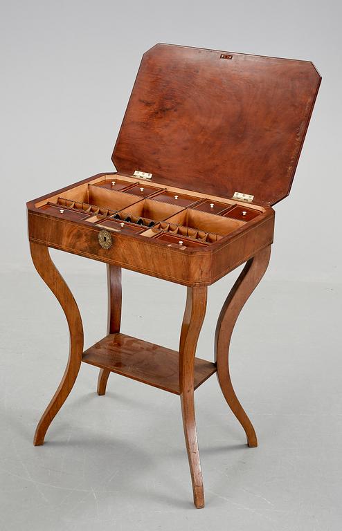 SYBORD, empire, 1800-talets andra kvartal. Otydlig hallstämpel.