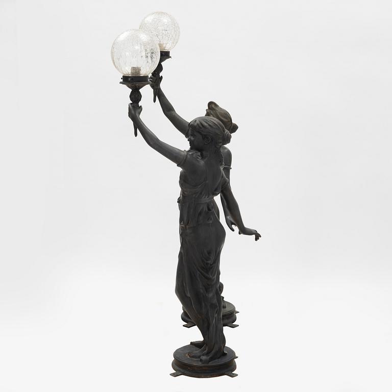 Lampor, ett par, 1900-tal.