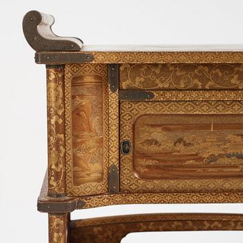 A Japanese lacquered display cabinet, Shodona, 19th Century.