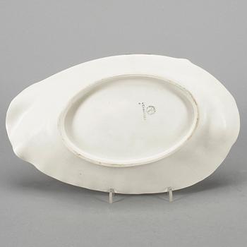 SKÅLFAT, stengods, "Carrara" Wilhelm Kåge, Gustavsberg, omkring 1900-talets mitt.