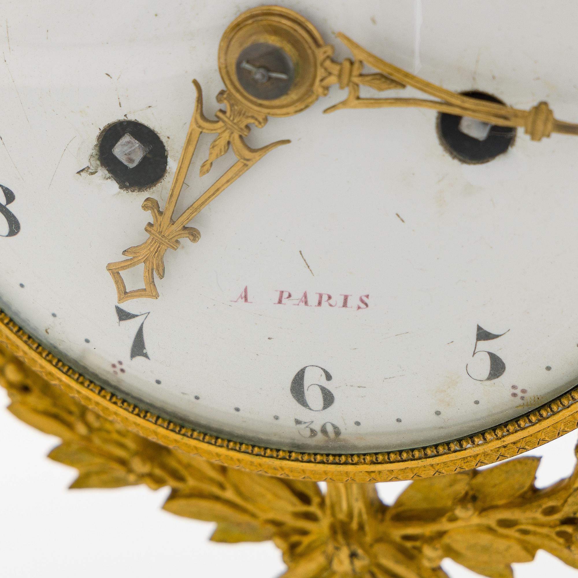 Mantle clock, marble, gilt metal, Aubert L´ne, Paris.