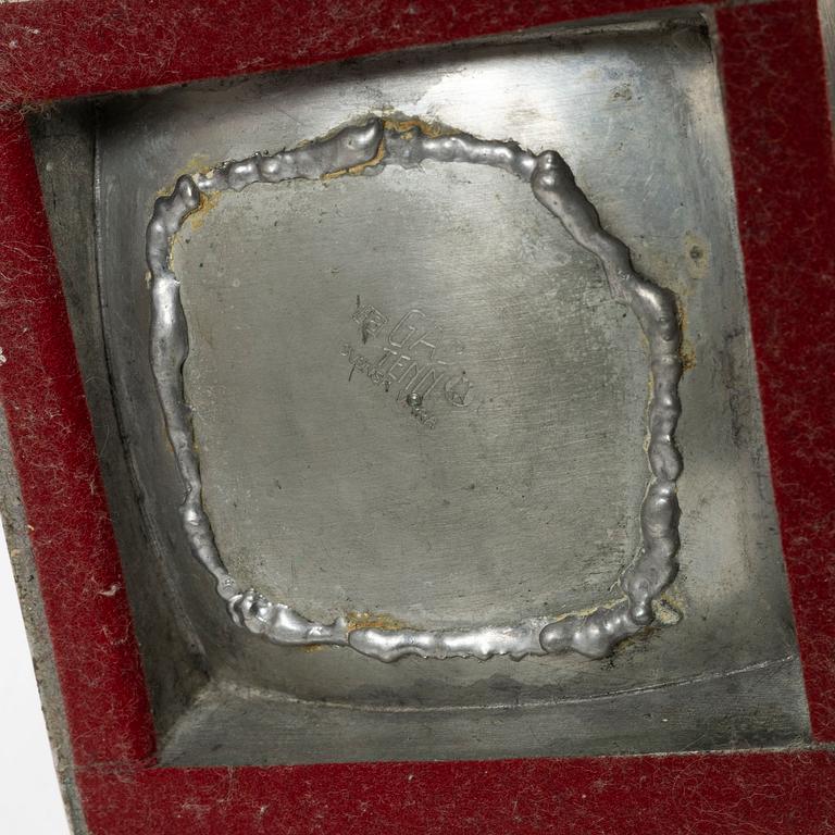 Guldsmedsaktiebolaget (GAB), bordslampa, tenn, Stockholm 1934.