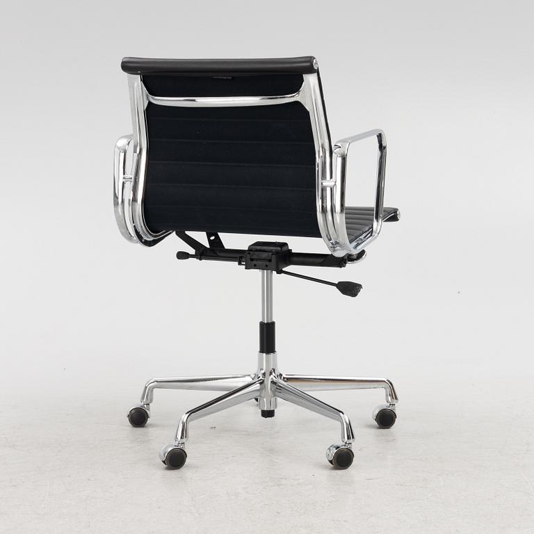 Charles & Ray Eames, office chair, "EA117", Vitra.