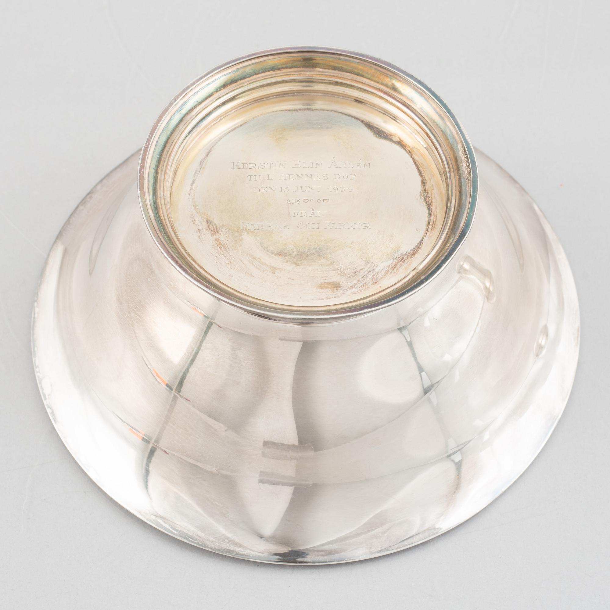 Two Swedish silver bowls, including mark of GAB, Stockholm 1930.