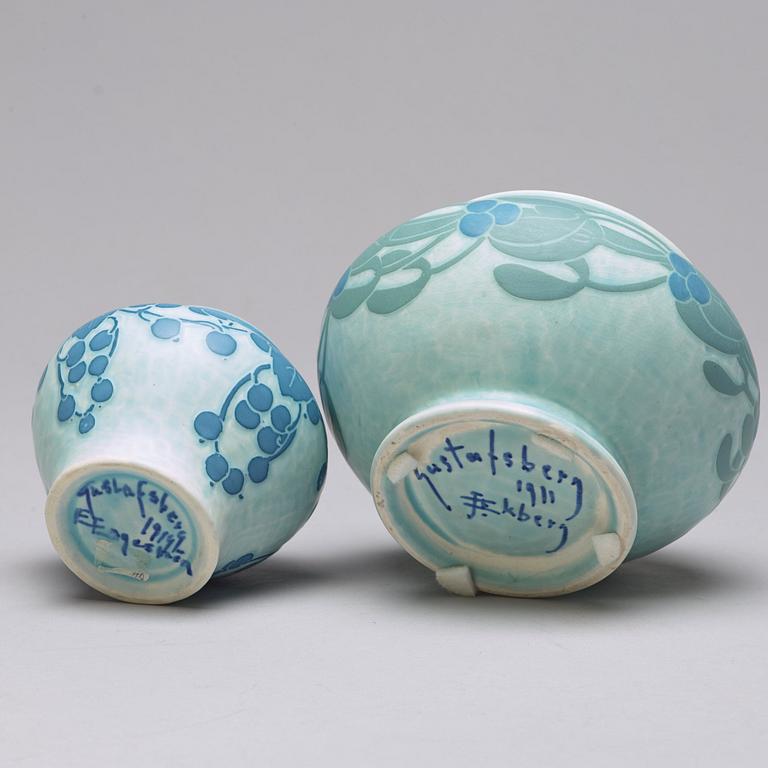 ELSA ENGESTRÖM samt JOSEF EKBERG, bordslampa och 2 skålar, Gustafsberg 1911 och 1914.