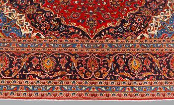 A carpet, Kashan, ca 435 x 293 cm.