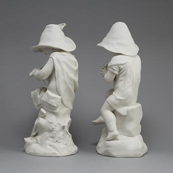 FIGURER, ett par, parian, Gustafsberg 1911 och 1923.