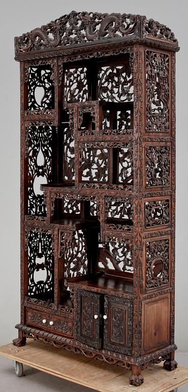 SKÅP, Kina, 1900-talets första hälft.