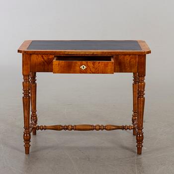 SKRIVBORD 1800-talets andra hälft.