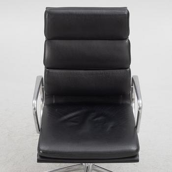 Charles & Ray Eames, a "Soft Pad Chair EA 219" swivel chair, Vitra, 21st century.