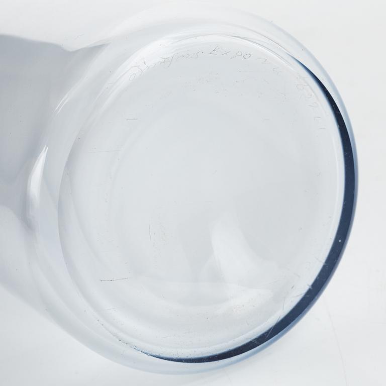 Nils Landberg, a glass vase, Orrefors, 1961.