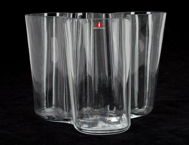 VAS, glas, "Savoy" signerad Alvar Aalto - 3030, Iittala 1900-talets senare hälft.