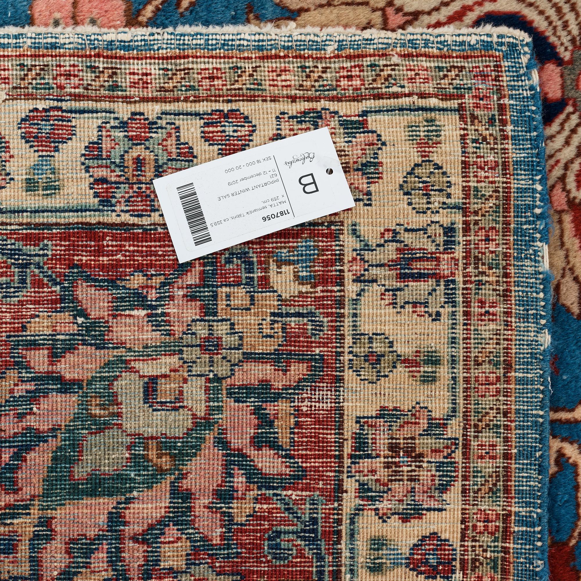 MATTO, a semi-antique Tabriz, ca 359,5 x  259 cm.