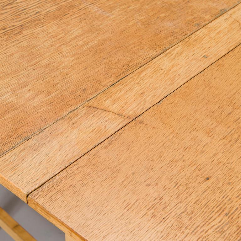 Bruno Mathsson, A 1940s / 1950s oak and birch "Maria flap" folding table for Mathsson International Värnamo.