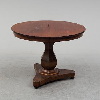 BORD, Karl Johan, 1800-talets mitt.
