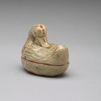 A celadon glazed jar with cover, late Qing dynasty.