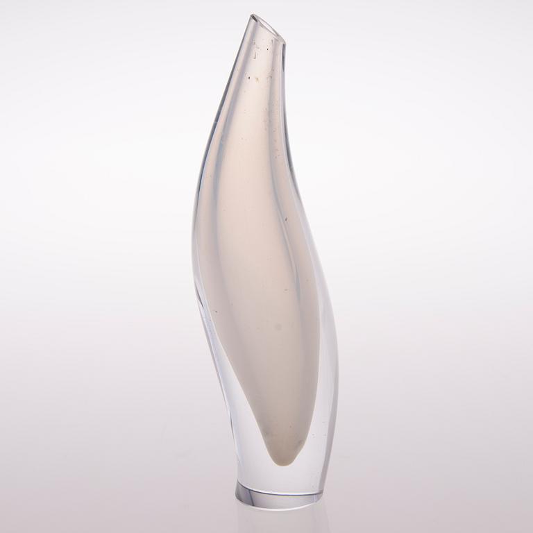 TAPIO WIRKKALA, MALJAKKO, "Kalanrakko" 3299, taidelasi. Signeerattu Tapio Wirkkala -56 Iittala.