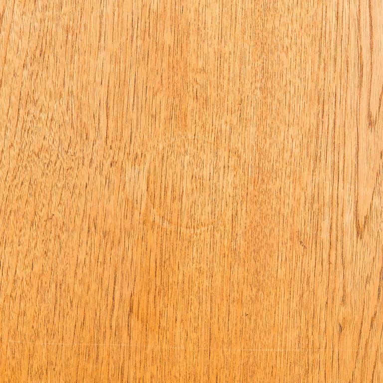 Hans J Wegner, A 1950s dining table model JH 567, Johannes Hansen, Denmark.