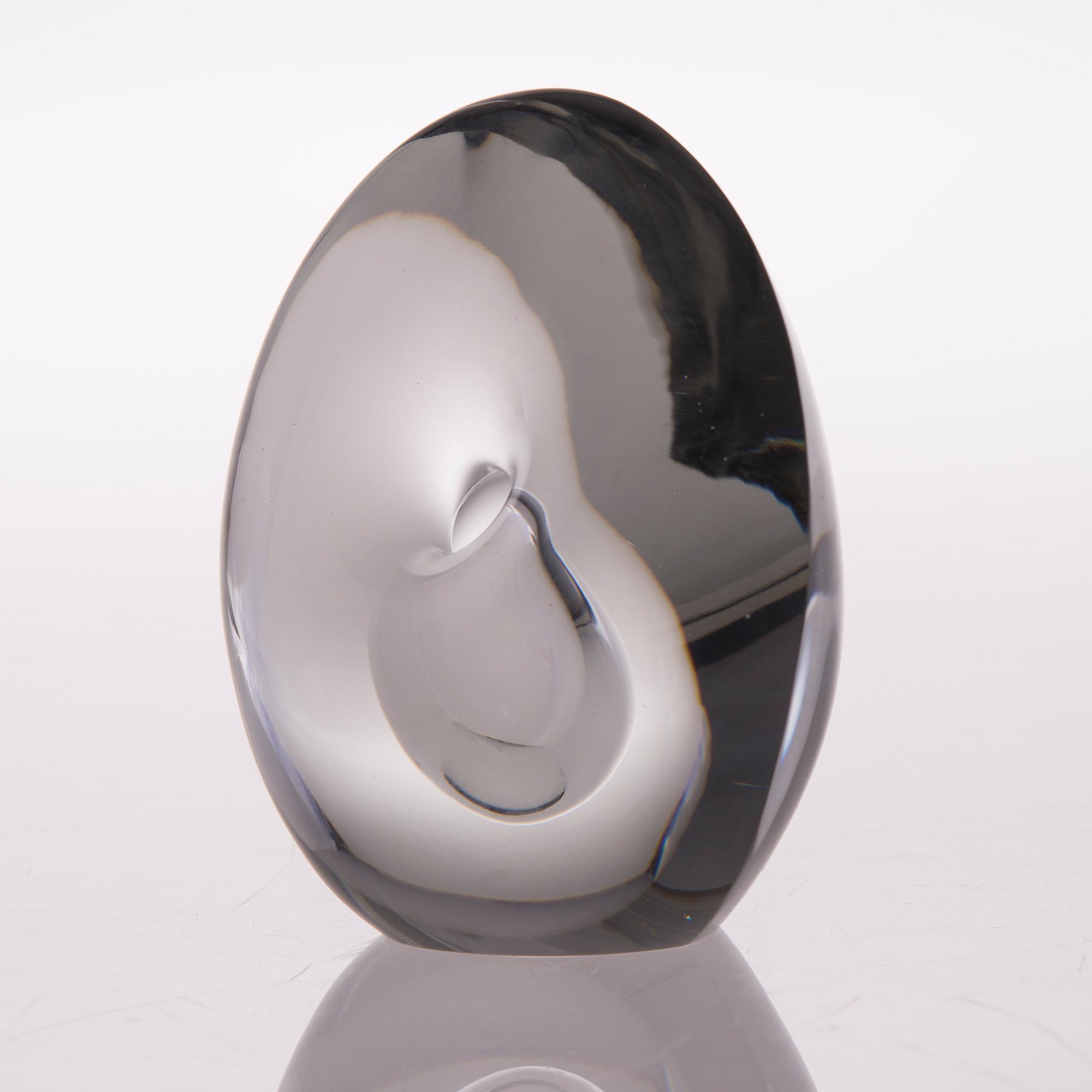 TIMO SARPANEVA, glasskulptur, "Sittande fågel", signerad Timo Sarpaneva, Iittala -56.