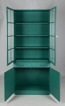 VITRINSKÅP, 1900-talets andra hälft.