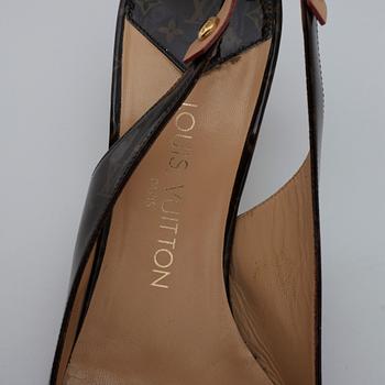 LOUIS VUITTON, a pair of brown monogram patent leather lady's shoes.