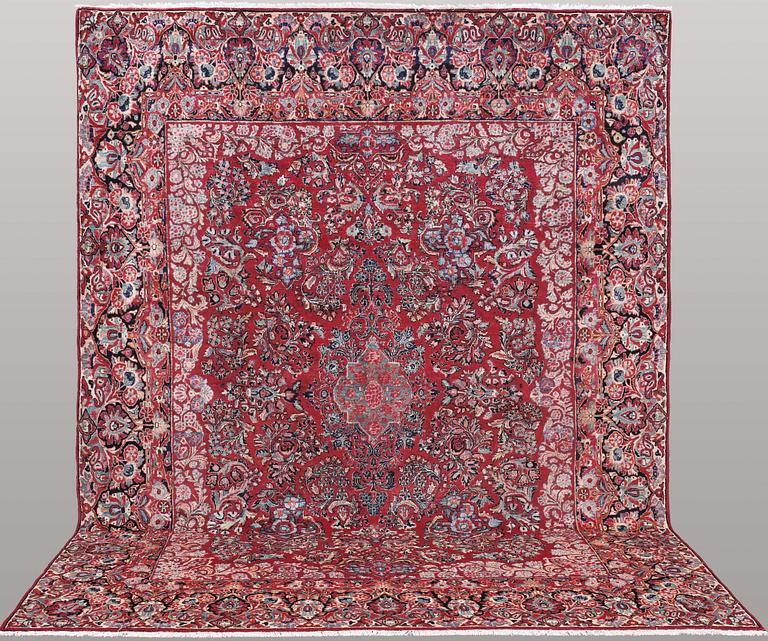 MATTA, Semiantik Sarouk, ca 358 x 270 cm.