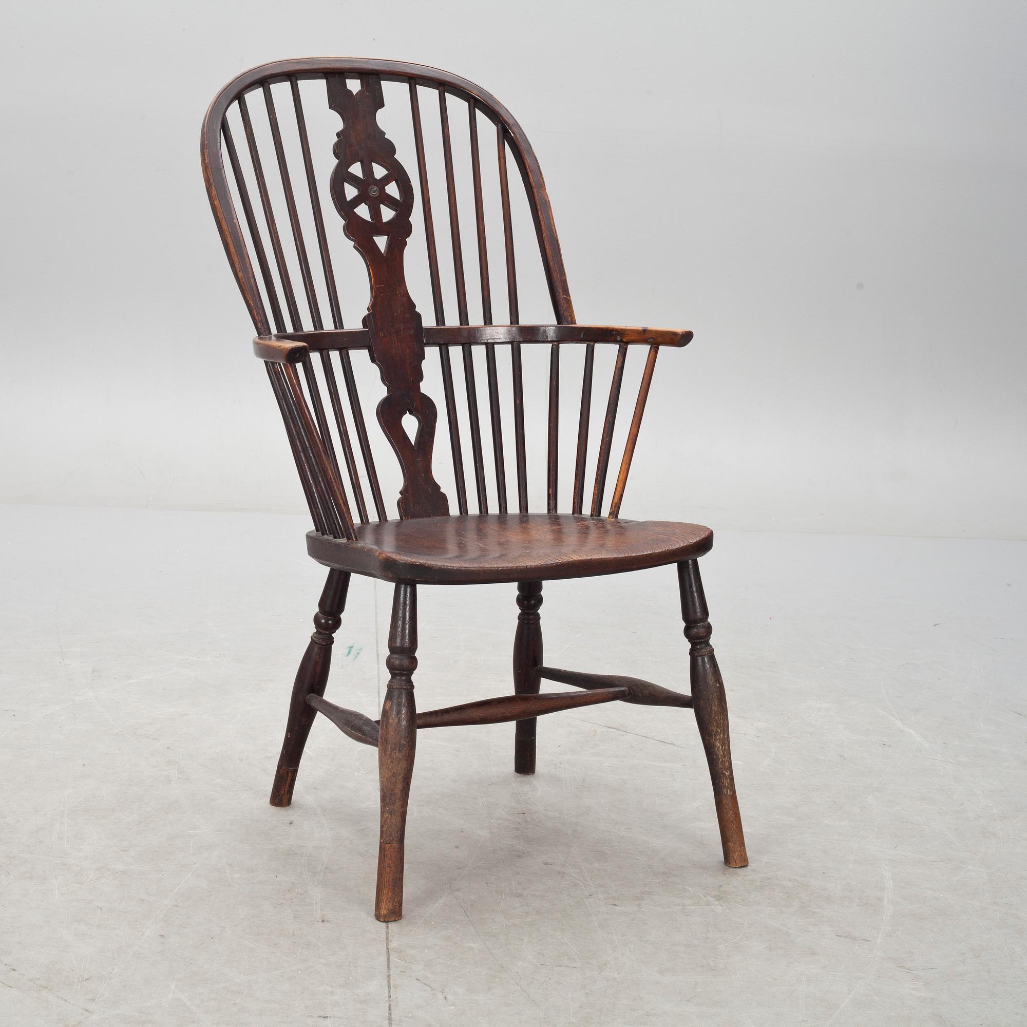 KARMSTOL och STOLAR, 2 st, Windsor-modell, 1800 och 1900-tal.