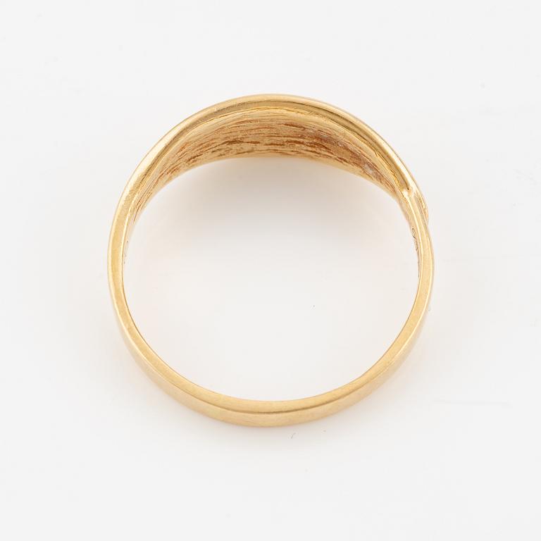 Ring 18K gold.