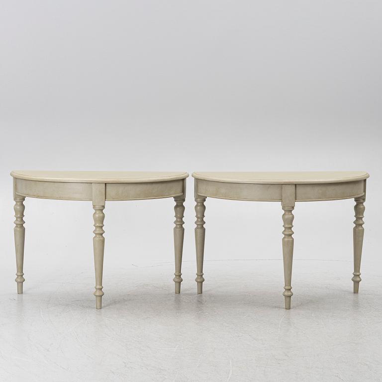 Dining table, 19th century.
