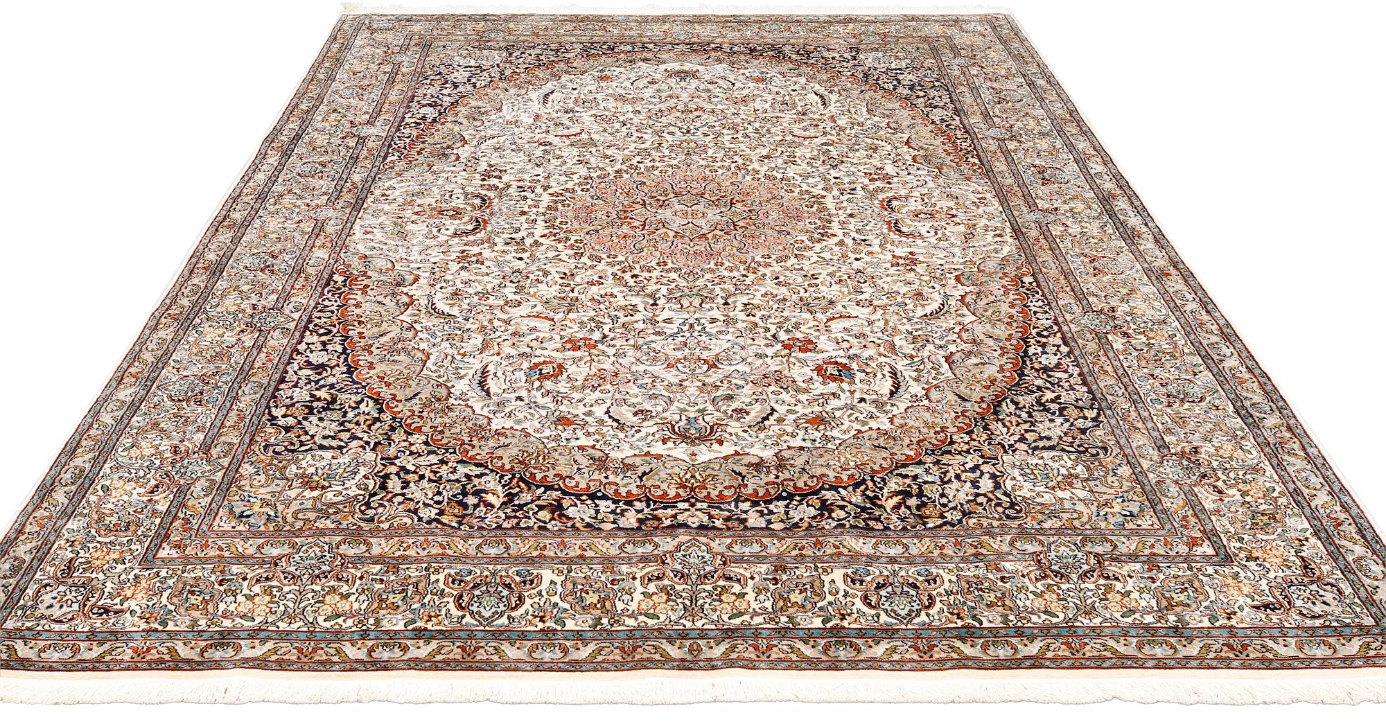 A silk Kashmir carpet, approx. 300 x 200 cm.